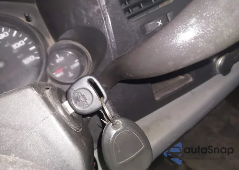 2008 Chevrolet Silverado 1500 Work Truck z USA, uszkodzony, nr VIN 1GCEK19C38Z187969